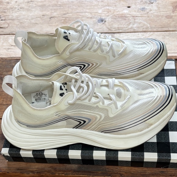 APL Women’s Streamline Sneakers - Picture 2 of 6